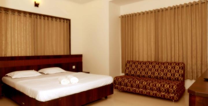 Hotel Sai Ramanand